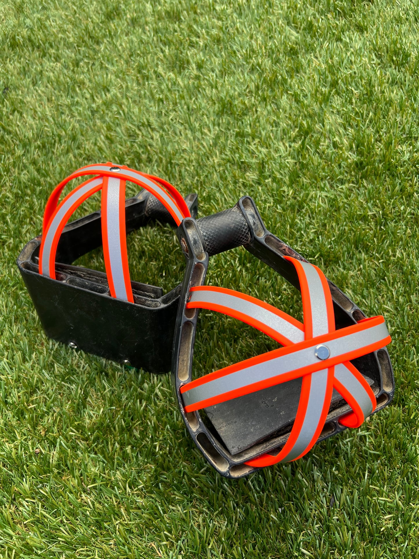 Beta®️ BioThane®️ Reflective Stirrup Cages