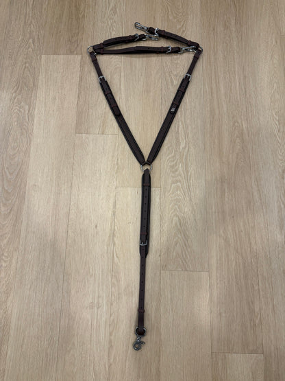 LS 3 Point English Breastplate with leather-look vinyl padding, handmade from BioThane®, adjustable and waterproof, shown in classic Brown