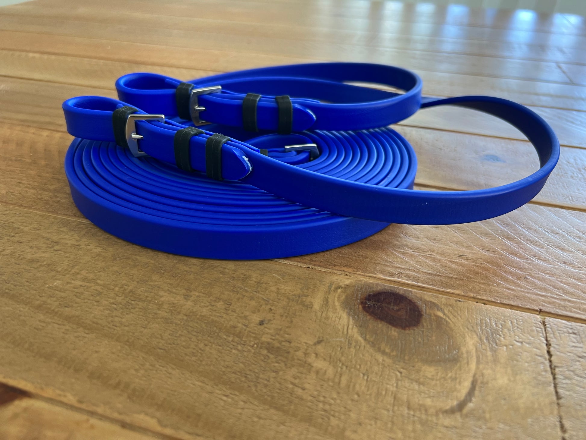 BIOTHANE Zügel REINS geschlossen englisch - 19 mm - blau - BLACK EDITION BIOTHANE Zügel REINS geschlossen englisch - 19 mm - blau - BLACK EDITION